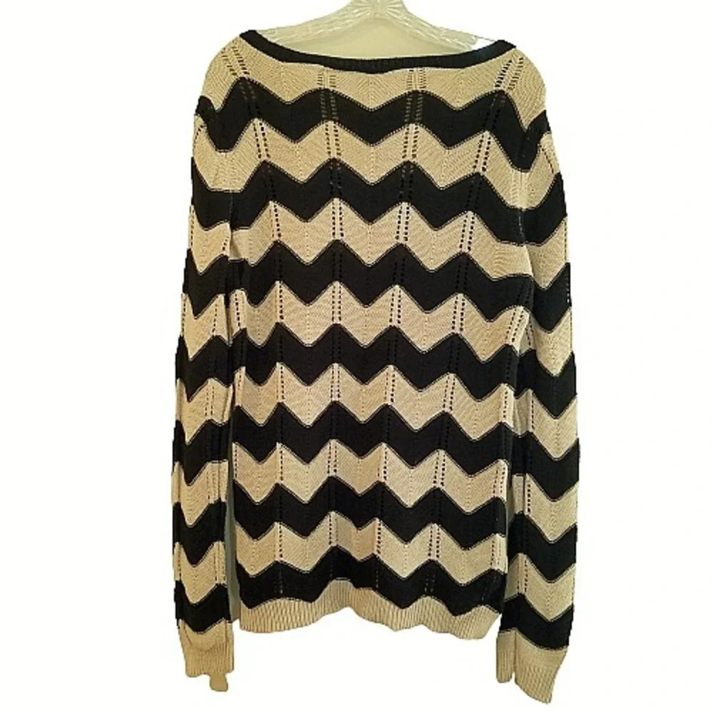 Daytrip Black Cream Chevron Pointelle Knit Sweater Large Boho Indie Layering Mod